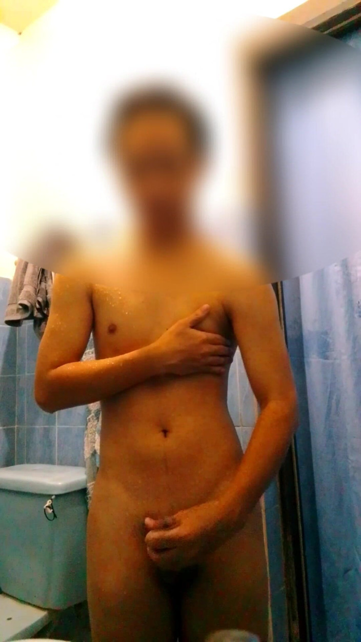 Boylove683: Ve sprše