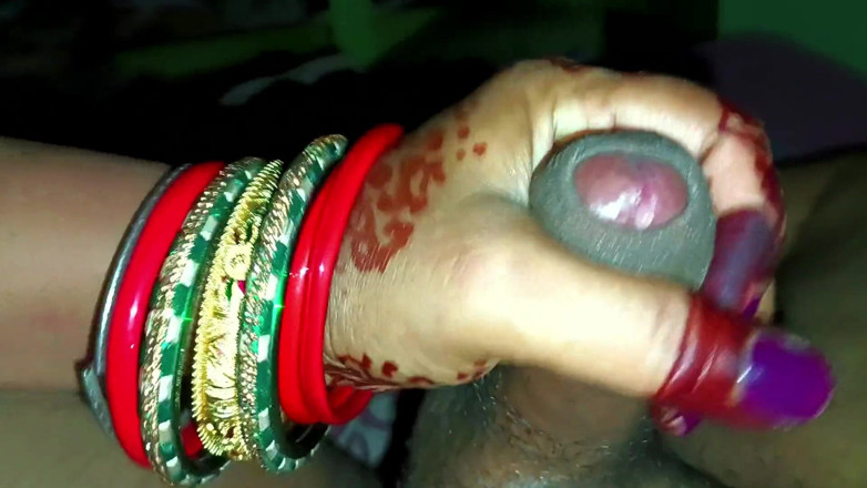 Popmini: Tamil Desi ciocia Nisha Niszczy swoją cipkę o północy z...