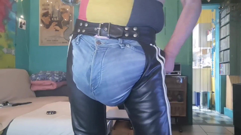 Monster_Meat_: Striptease full show naked wank