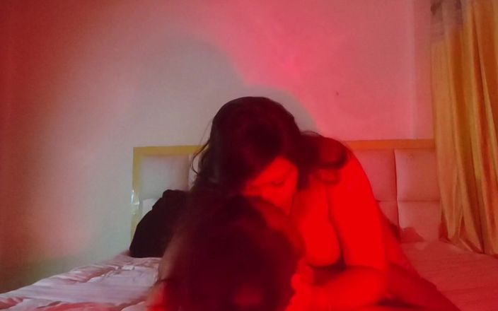 Roshni Thakkar: Cunhada seduzida por seu irmão em leis em sua casa