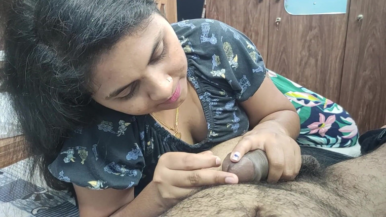 Vaigavarun45: Adik tiri hot sama saudara perempuan suaminya sendiri