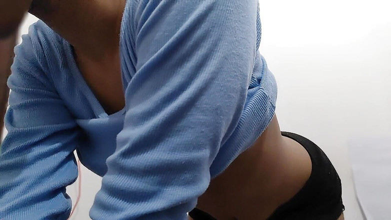 desigirl93: Sri Lanka 18+ india virgen masturbándose