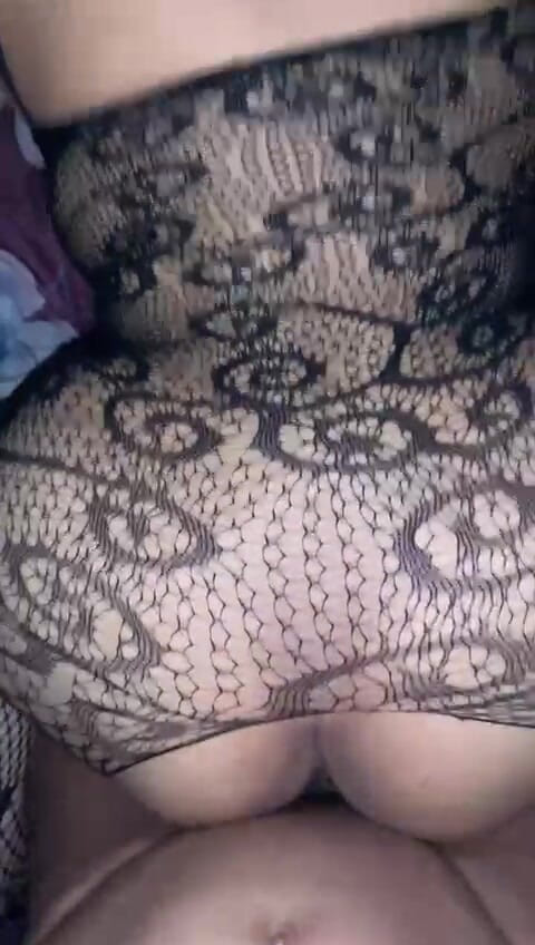 memekbinor: Đụ một cô vợ mông to cho đến khi cô ấy phun...