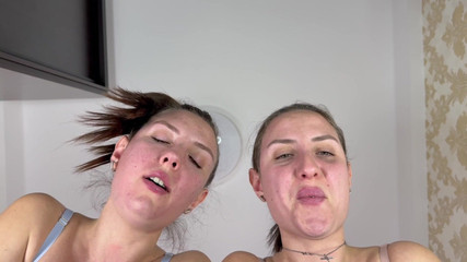 Hottie goddess: Výstřik a hack kašel POV