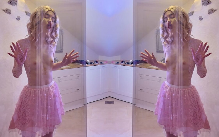 Stepmom's Silly Faces Make a Bitch Boy Cum - Humiliation (Fashion model is my fetish)