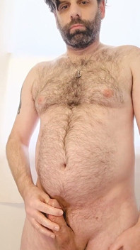 Zobacz mnie sikanie, a następnie zobacz mój kutas wytrysk z dużego ładunku spermy!