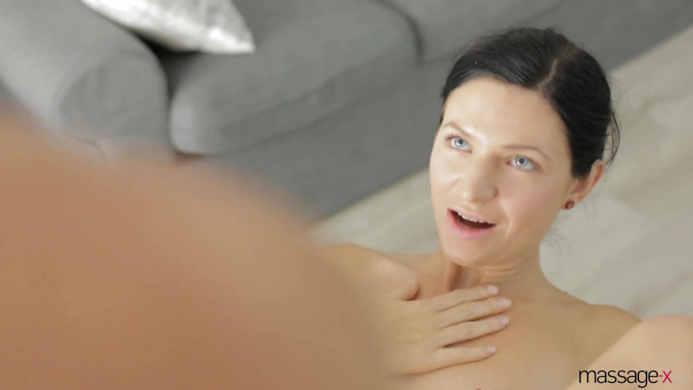 Massage X: Flirty nastrój prowadzi do seksu