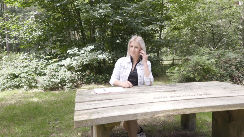 Katie Fox: Troia su ordine- fisting e sborrata dentro