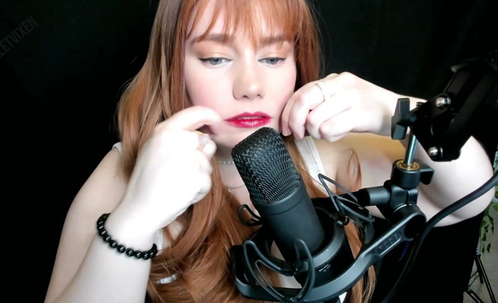 Scarlet Vixen: Mouth Fetish Asmr