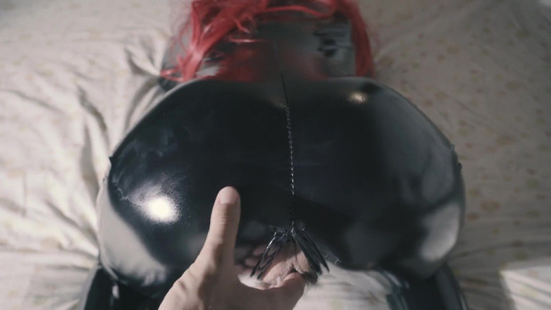 Jay_kate: Lateks orta yaşlı seksi kadın arkadan parmakla orgazm istiyor - gerçek...