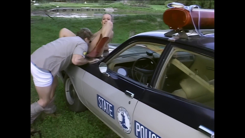 Pornobello: Katie Gold durmadan sikişecek kovboy kızın benim.