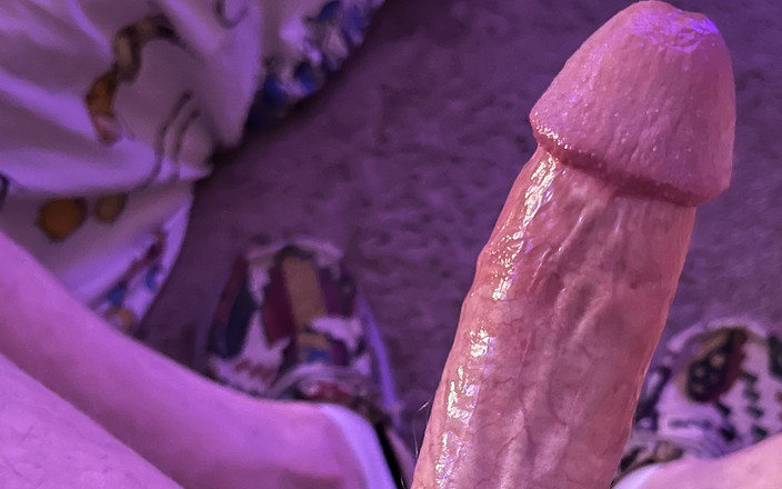 Benny Arizona: Xuất tinh trong tay