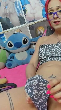 Mutiple Cum en su ropa interior