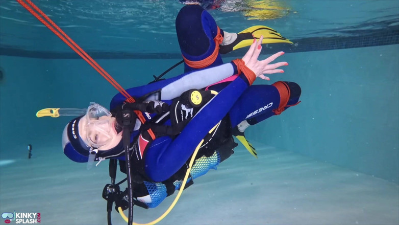 UKCuteGirl Lucy Lauren: Underwater Bondage in Scuba Tied Tight &amp; Dragged Through Water