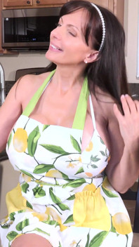 Catalina Cruz - Morning Squeeze