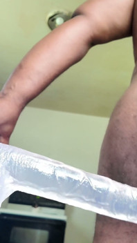 Götüm 12 inçin hepsini yuttu