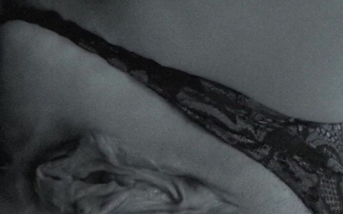 LilMunchkin_66: Sexy lingerie de Guantánamo esguichando tão duro extremo esguichando