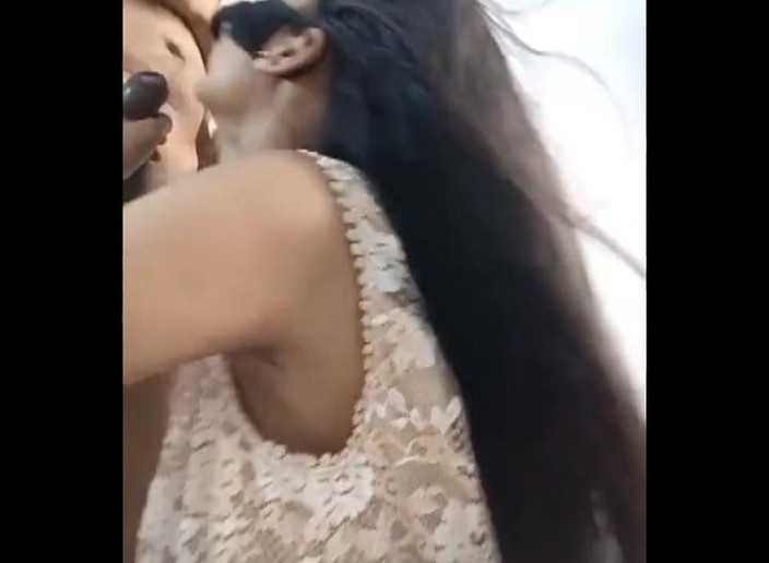 Anshika singh: Šukám svou přítelkyni ze školy