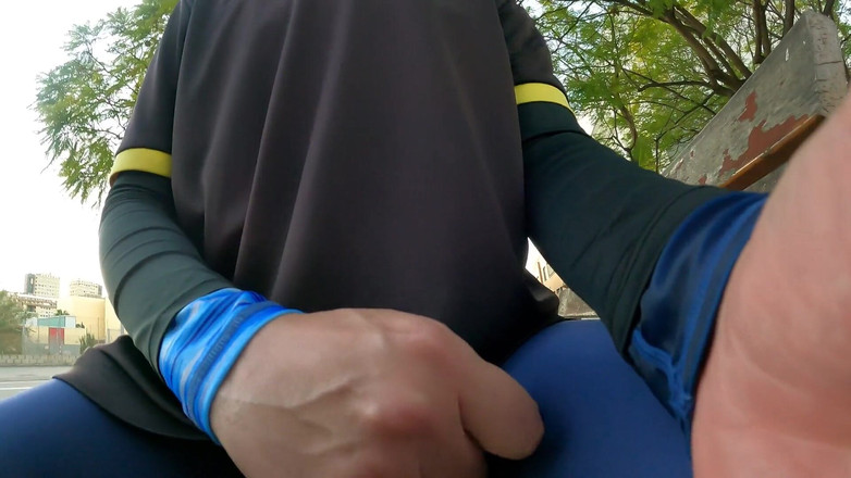 Cool Body: Chytili mě, zrovna když jsem se udělala v mých těsných šatech!...