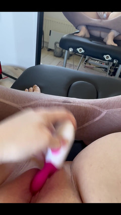 Naughty Mila: Просто немного соблазна для тебя. Если тебе нравится ты знаешь, что нужно делать
