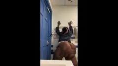 Twerking bilik air