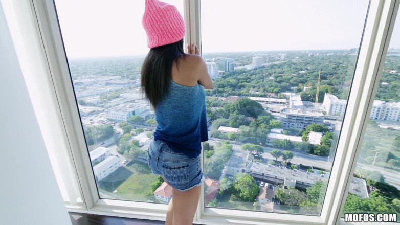 Dont break me: 不要打断我 - nicole bexley喜欢大鸡巴，但这个乌木辣妹能站起来对着大鸡巴吗