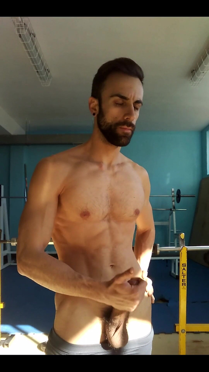 Zeus Ray: Vill bli knullad på gymmet?