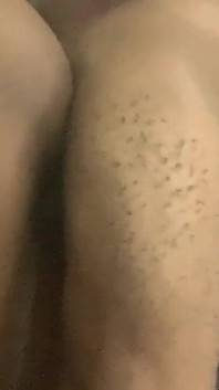 Scopata in piedi con una teen africana ebano