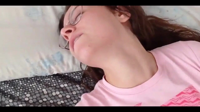 Shanaxnow: 18leté kalhotky šukají zničené assjob s creampie kundička