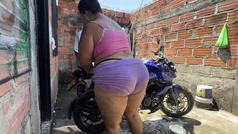 Lexly_16: My Neighbor Helps Me Wash up and Then He Fucks...