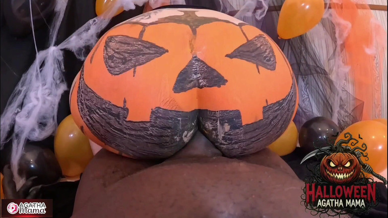 Agatha Mama: Agatha Mama Pe O BBC Fute De Halloween Jack O'lantern...