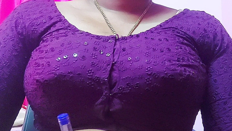 Desi Mohini: Desi calda insegnante indiana sesso da solo da studente