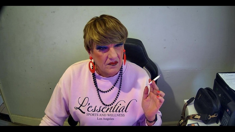 Mature Tina TV: Enjoying Time