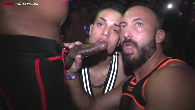 Macho factory: Ficken vor publikum teil 1