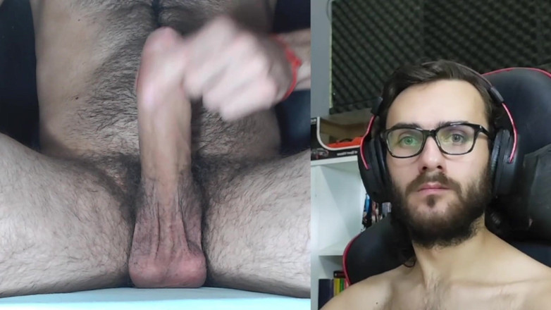 LapijARG: Masturbating Big Penis 4 Minutes, Look at the Face of Pleasure