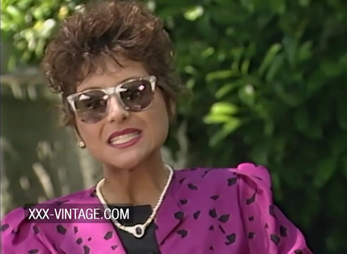 XXX-Vintage: Sexy vzpomínky s prsatou brunetkou