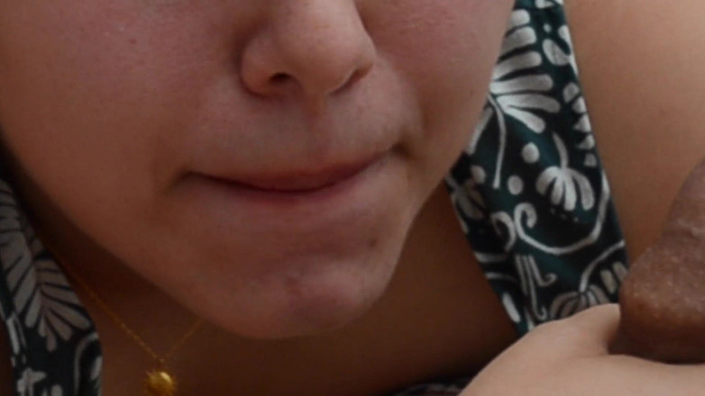 Chu-Chubi: 입에 사정할 때까지 자지를 빠는 아마추어 소녀