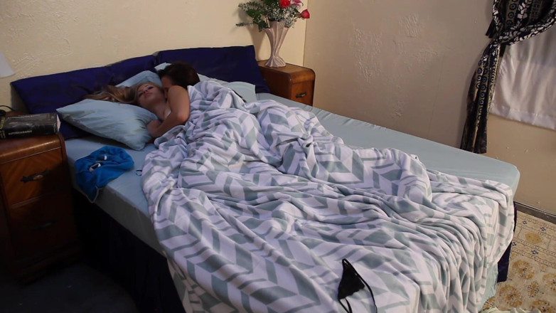 Hot Girlz: Hot petite teen is so horny while licking vagina
