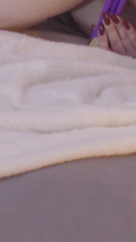 Me assista com um vibrador! Hoje eu sou muito bem!