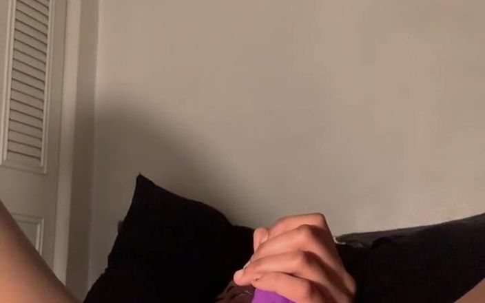 SunnyDelight304: Vrijdagavond en ik thuis spuit het op voordat ik terug...
