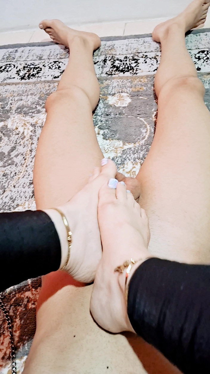 Miss lilith: Hardcore BDSM Foot Worship Intense Humiliation Footjob & Cum on Feet