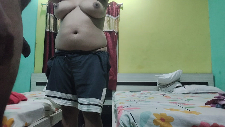 Angelmona: Masti penuh dengan Angel Mona di Hotel Kolkata