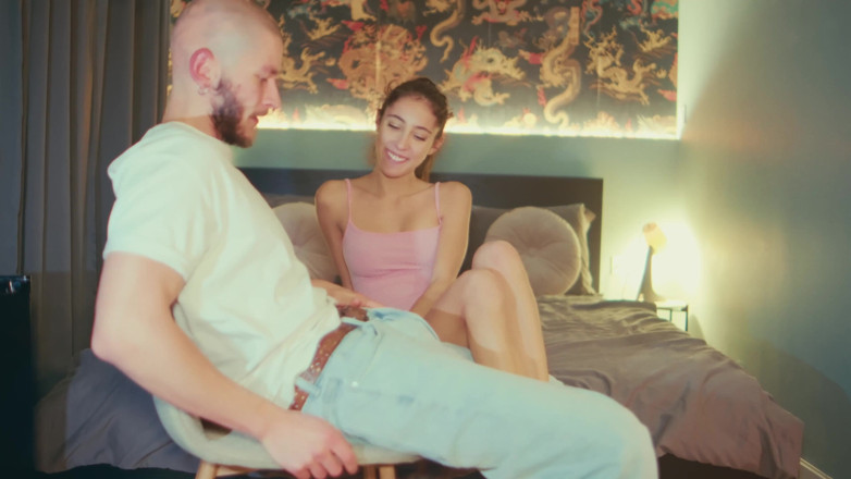 Alex Goes: Cute Eva Generosi Gets Her Feet Worshipped &amp; Rewards Him with...