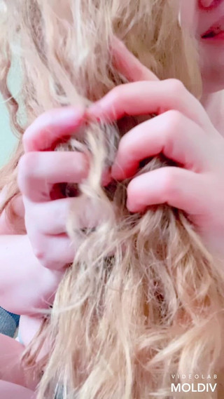 VikkiGeorgia: 私の手を見せる