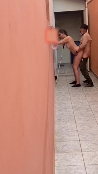 Jogando Freeze Tag com a Garota Cega no Beco