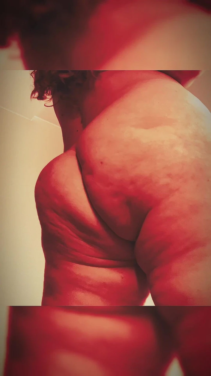 VikkiGeorgia: Morning Ass’s Quake