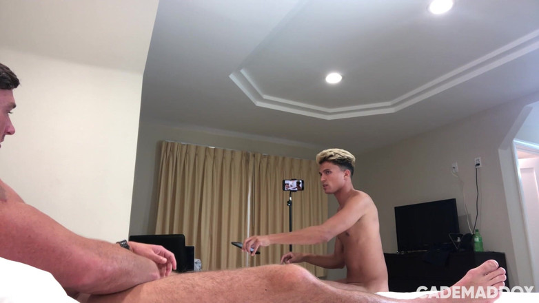 Cade Maddox: Matthew dává royaální zacházení