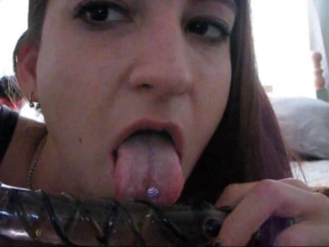 Solo Austria: Redhead films herself masturbating