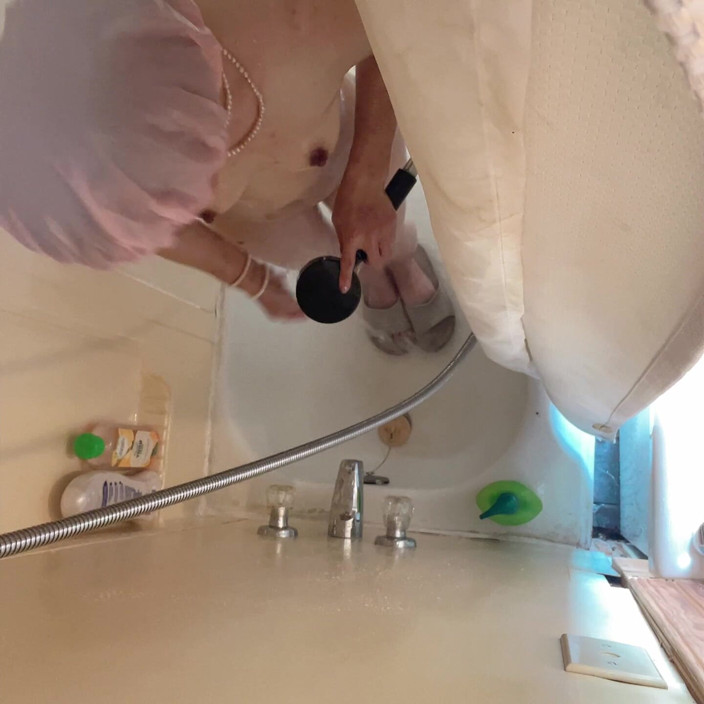 sweethanajapanese: POV Hana W Czasie Prysznica