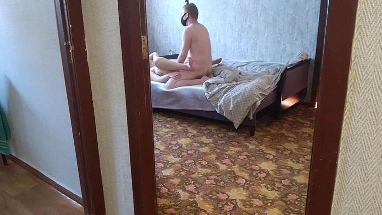 Assol: Jiran miang menonton jirannya dan tidak dapat menentang reda untuk...